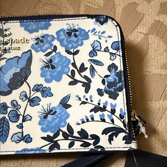 Kate Spade Lucy Vase Floral Medium L Zip Wristlet in blue multi saffiano PVC NWT - Picture 10 of 16